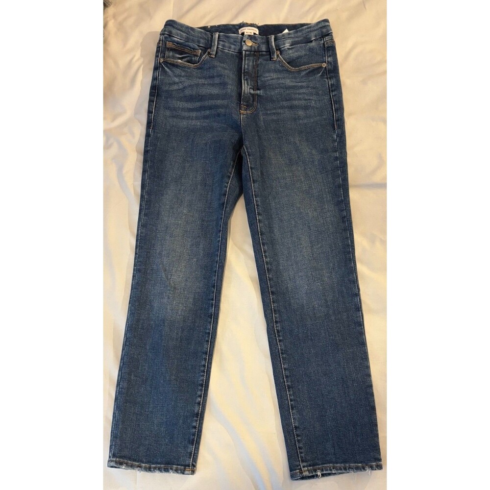 Good American Straight Leg Jeans in Medium Blue Wash